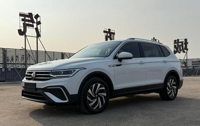 Volkswagen Tiguan II, 2023 год, 3 000 069 рублей, 1 фотография