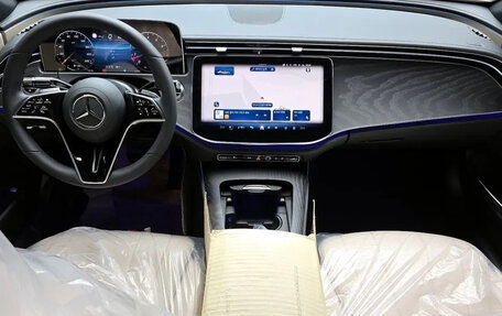 Mercedes-Benz E-Класс, 2025 год, 5 500 000 рублей, 7 фотография