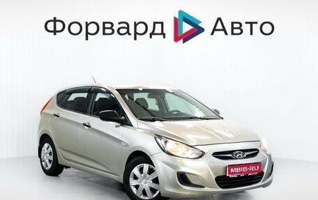 Hyundai Solaris II рестайлинг, 2014 год, 920 000 рублей, 1 фотография