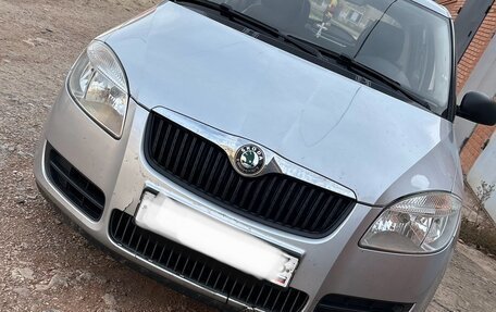 Skoda Fabia II, 2009 год, 350 000 рублей, 2 фотография