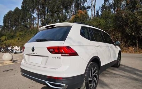 Volkswagen Tiguan II, 2021 год, 2 700 000 рублей, 7 фотография