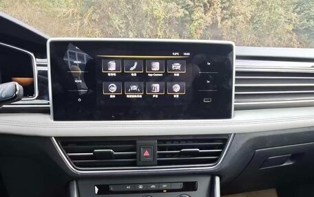 Volkswagen Tiguan II, 2021 год, 2 700 000 рублей, 10 фотография