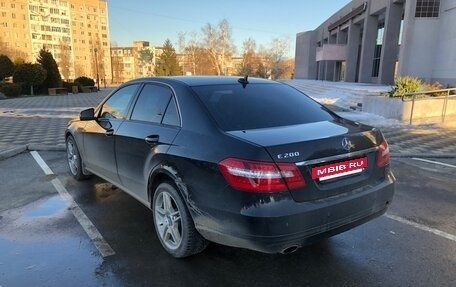 Mercedes-Benz E-Класс, 2010 год, 1 300 000 рублей, 4 фотография