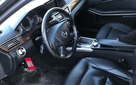 Mercedes-Benz E-Класс, 2010 год, 1 300 000 рублей, 6 фотография