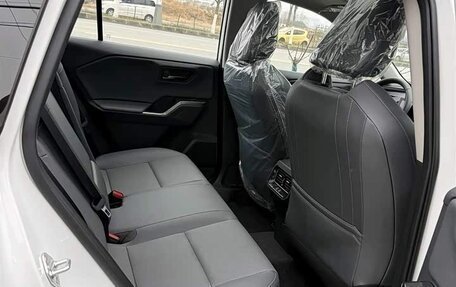 Toyota RAV4, 2026 год, 4 245 000 рублей, 7 фотография