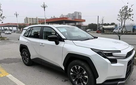Toyota RAV4, 2026 год, 4 245 000 рублей, 3 фотография