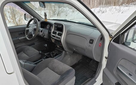 Nissan NP300, 2012 год, 779 000 рублей, 10 фотография