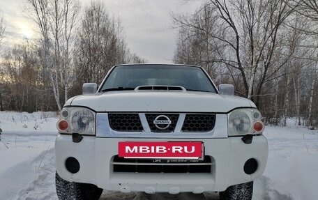 Nissan NP300, 2012 год, 779 000 рублей, 2 фотография