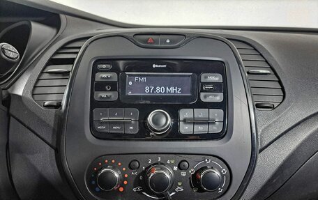 Renault Kaptur I рестайлинг, 2018 год, 900 000 рублей, 15 фотография