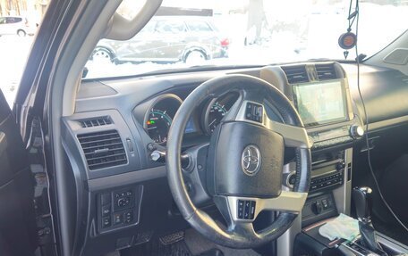 Toyota Land Cruiser Prado 150 рестайлинг 2, 2012 год, 3 000 000 рублей, 4 фотография