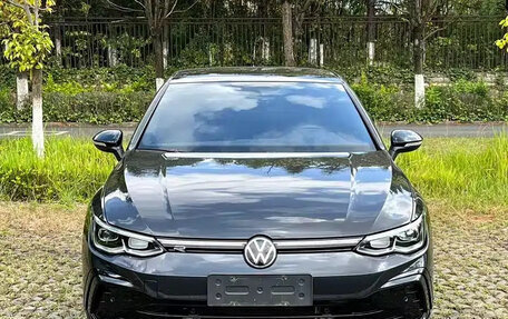 Volkswagen Golf VIII, 2022 год, 1 621 003 рублей, 2 фотография