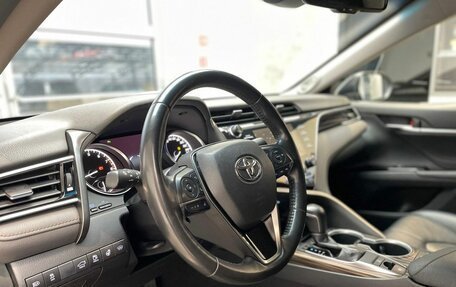 Toyota Camry, 2019 год, 3 370 000 рублей, 11 фотография