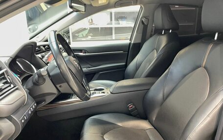 Toyota Camry, 2019 год, 3 370 000 рублей, 12 фотография