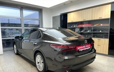 Toyota Camry, 2019 год, 3 370 000 рублей, 8 фотография