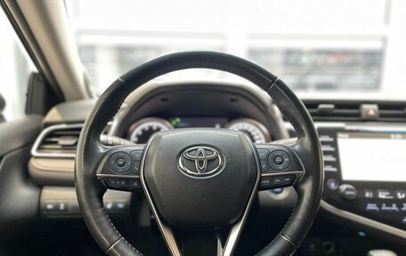 Toyota Camry, 2019 год, 3 370 000 рублей, 15 фотография