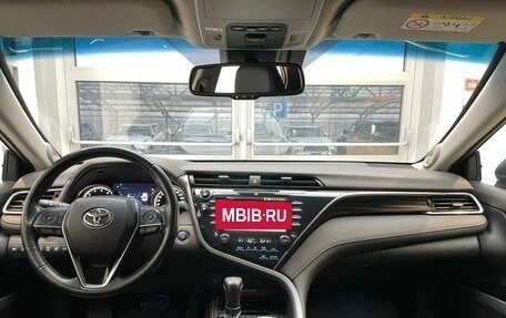 Toyota Camry, 2019 год, 3 370 000 рублей, 14 фотография