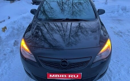 Opel Astra J, 2011 год, 648 000 рублей, 1 фотография
