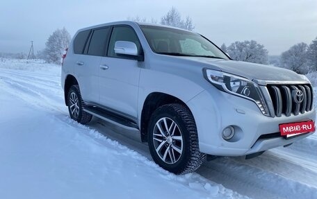 Toyota Land Cruiser Prado 150 рестайлинг 2, 2014 год, 3 450 000 рублей, 3 фотография
