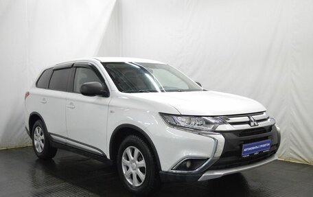 Mitsubishi Outlander III рестайлинг 3, 2018 год, 1 457 910 рублей, 3 фотография