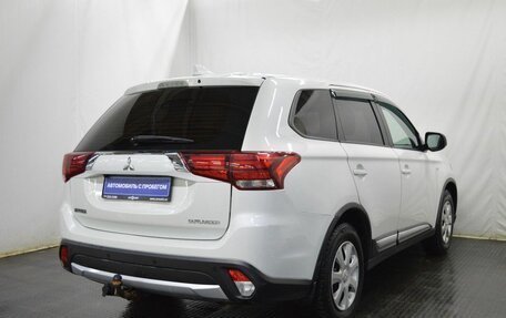 Mitsubishi Outlander III рестайлинг 3, 2018 год, 1 457 910 рублей, 5 фотография