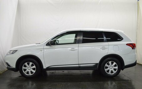 Mitsubishi Outlander III рестайлинг 3, 2018 год, 1 457 910 рублей, 8 фотография