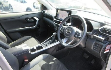 Daihatsu Rocky, 2023 год, 1 418 000 рублей, 26 фотография