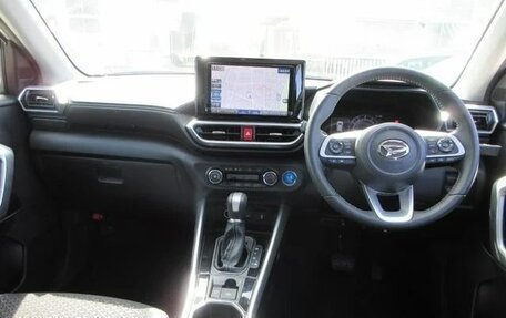 Daihatsu Rocky, 2023 год, 1 418 000 рублей, 37 фотография