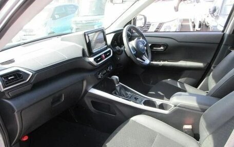 Daihatsu Rocky, 2023 год, 1 418 000 рублей, 32 фотография