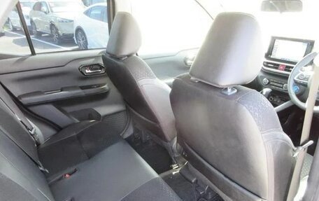 Daihatsu Rocky, 2023 год, 1 418 000 рублей, 38 фотография