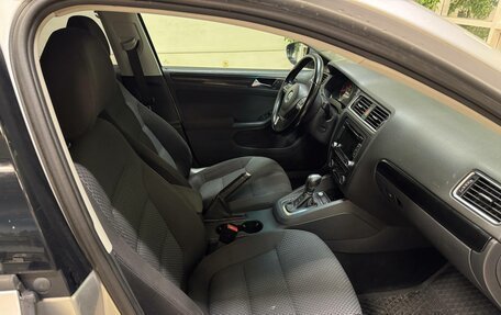 Volkswagen Jetta VI, 2011 год, 780 000 рублей, 9 фотография