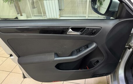 Volkswagen Jetta VI, 2011 год, 780 000 рублей, 14 фотография