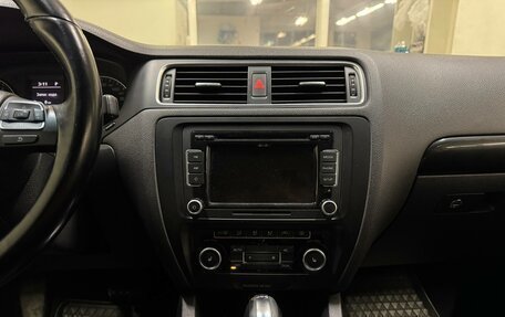 Volkswagen Jetta VI, 2011 год, 780 000 рублей, 12 фотография