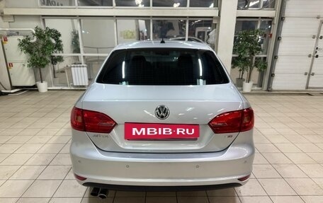 Volkswagen Jetta VI, 2011 год, 780 000 рублей, 4 фотография