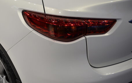 Infiniti FX II, 2011 год, 2 200 000 рублей, 37 фотография