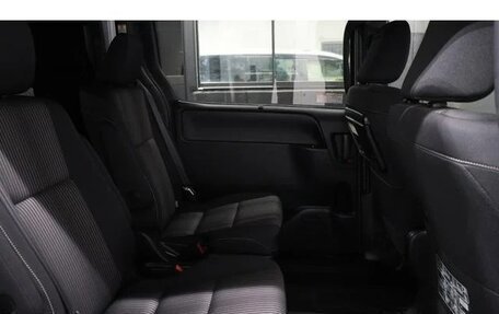 Toyota Noah III, 2017 год, 2 005 000 рублей, 36 фотография