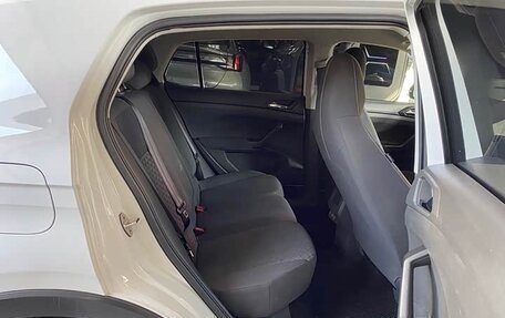 Volkswagen T-Cross I, 2023 год, 1 370 978 рублей, 8 фотография