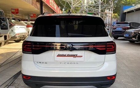 Volkswagen T-Cross I, 2023 год, 1 370 978 рублей, 4 фотография