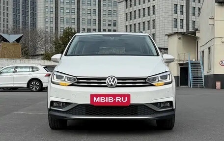 Volkswagen Touran III, 2022 год, 1 729 003 рублей, 3 фотография