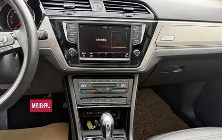 Volkswagen Touran III, 2022 год, 1 729 003 рублей, 15 фотография