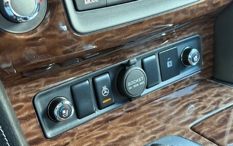 Nissan Patrol, 2014 год, 2 700 000 рублей, 18 фотография