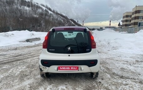 Peugeot 107 I рестайлинг, 2012 год, 400 000 рублей, 12 фотография