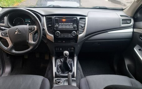 Mitsubishi Pajero Sport III рестайлинг, 2019 год, 3 100 000 рублей, 6 фотография