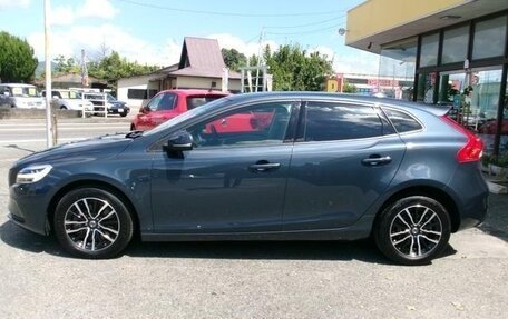 Volvo V40 II рестайлинг, 2019 год, 1 270 000 рублей, 8 фотография