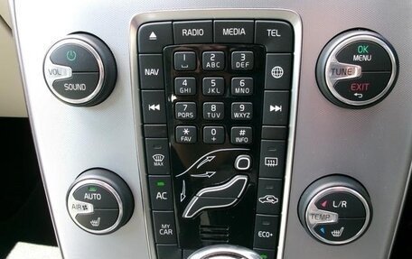 Volvo V40 II рестайлинг, 2019 год, 1 270 000 рублей, 11 фотография