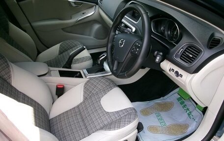 Volvo V40 II рестайлинг, 2019 год, 1 270 000 рублей, 16 фотография