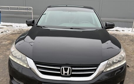 Honda Accord IX рестайлинг, 2013 год, 1 500 000 рублей, 1 фотография