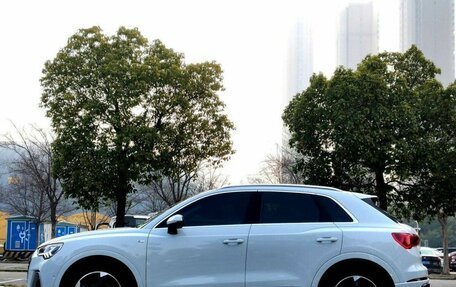 Audi Q3, 2023 год, 2 800 000 рублей, 3 фотография