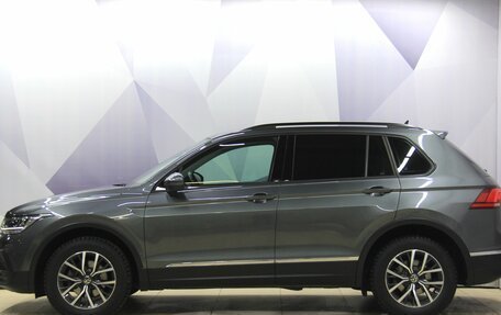 Volkswagen Tiguan II, 2021 год, 2 677 000 рублей, 2 фотография