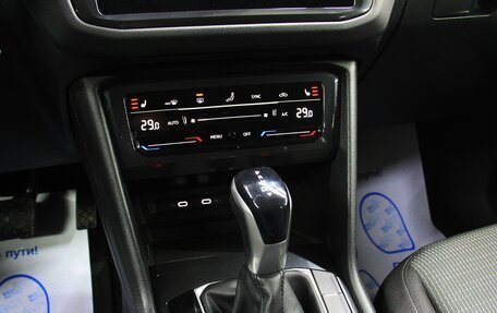 Volkswagen Tiguan II, 2021 год, 2 677 000 рублей, 21 фотография