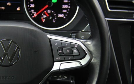 Volkswagen Tiguan II, 2021 год, 2 677 000 рублей, 17 фотография